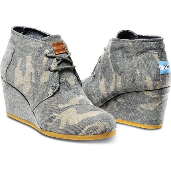 Toms Washed Camo Canvas Women Desert Wedges Outlet Online